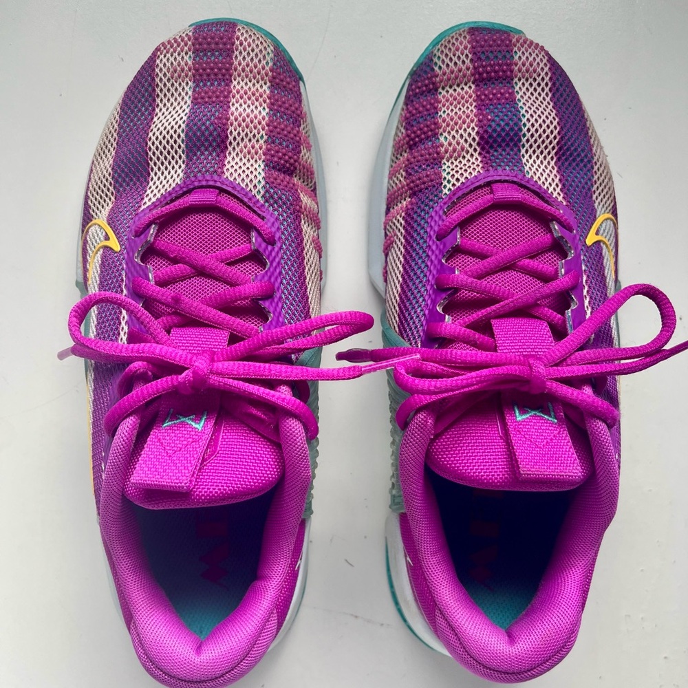 Women's Nike Metcon 9 AMP Training Shoes, size 8 (us), gently used. - Picture 13 of 13